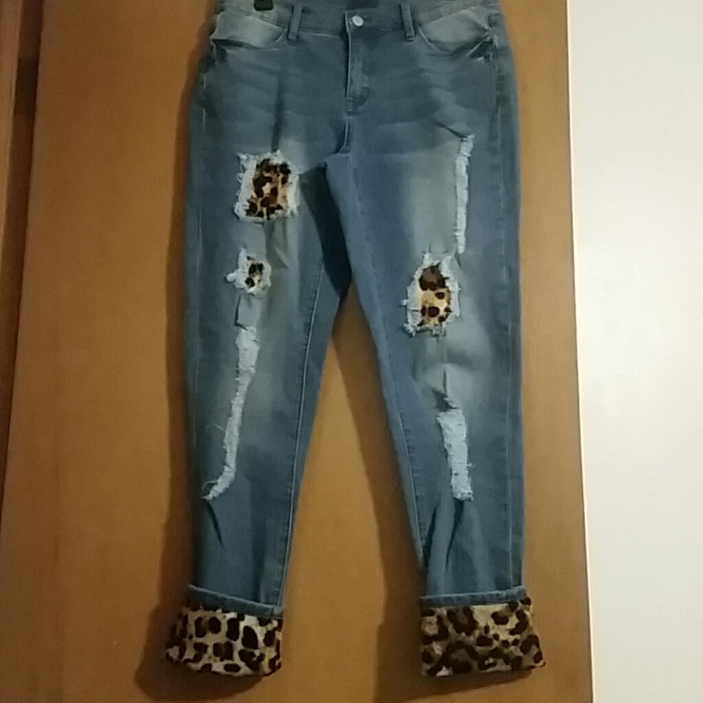 Venus Leopard Cuffed Jesns